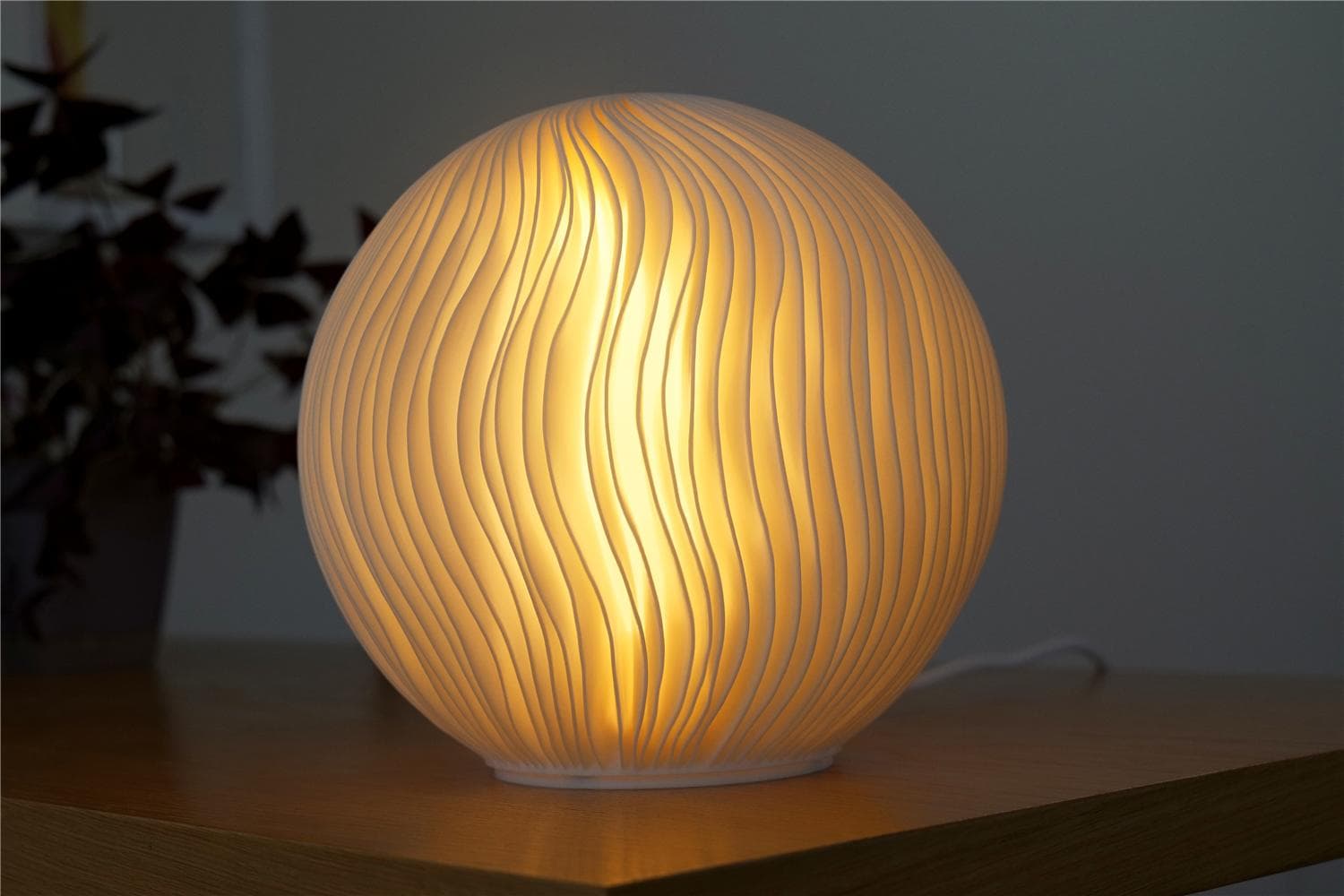 O5 WIND-SCULPTED LAMP - View 4