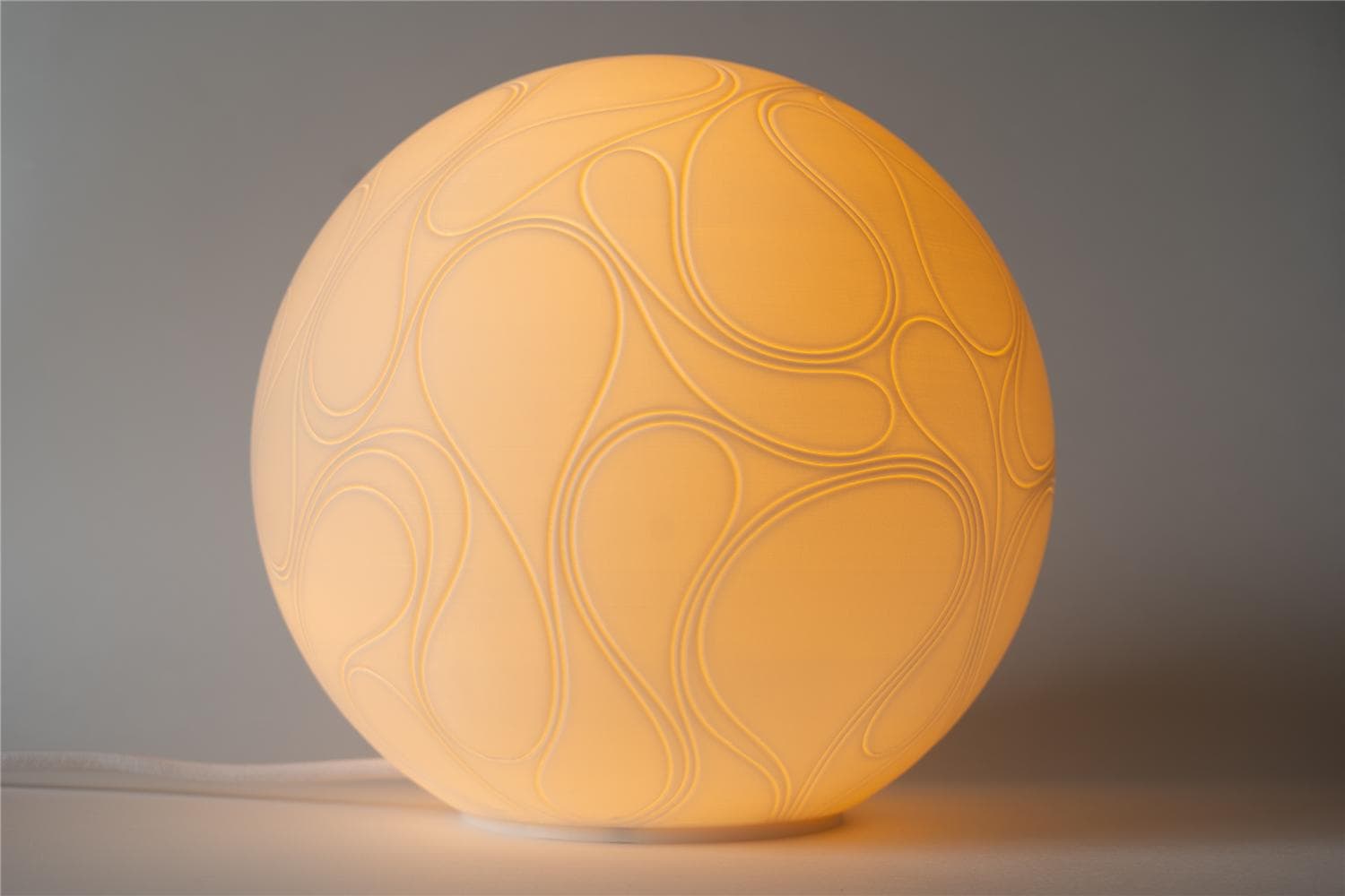 O8 RIVER SCULPTED LAMP - View 2